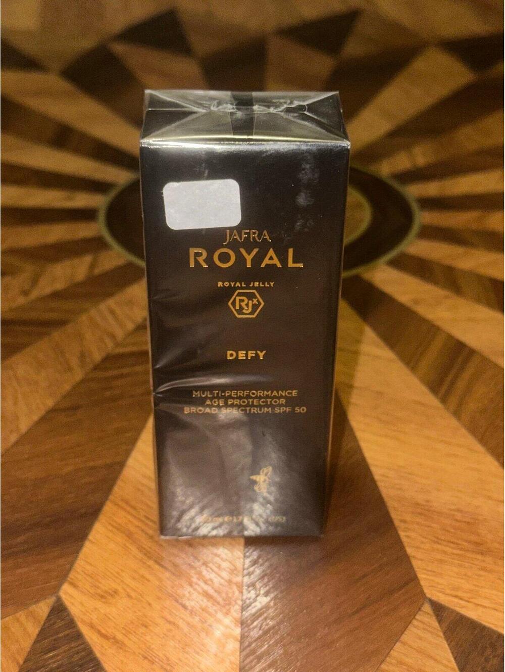 Jafra Royal Royal Jelly Defy Multi Performance Age Protector 1.7 oz